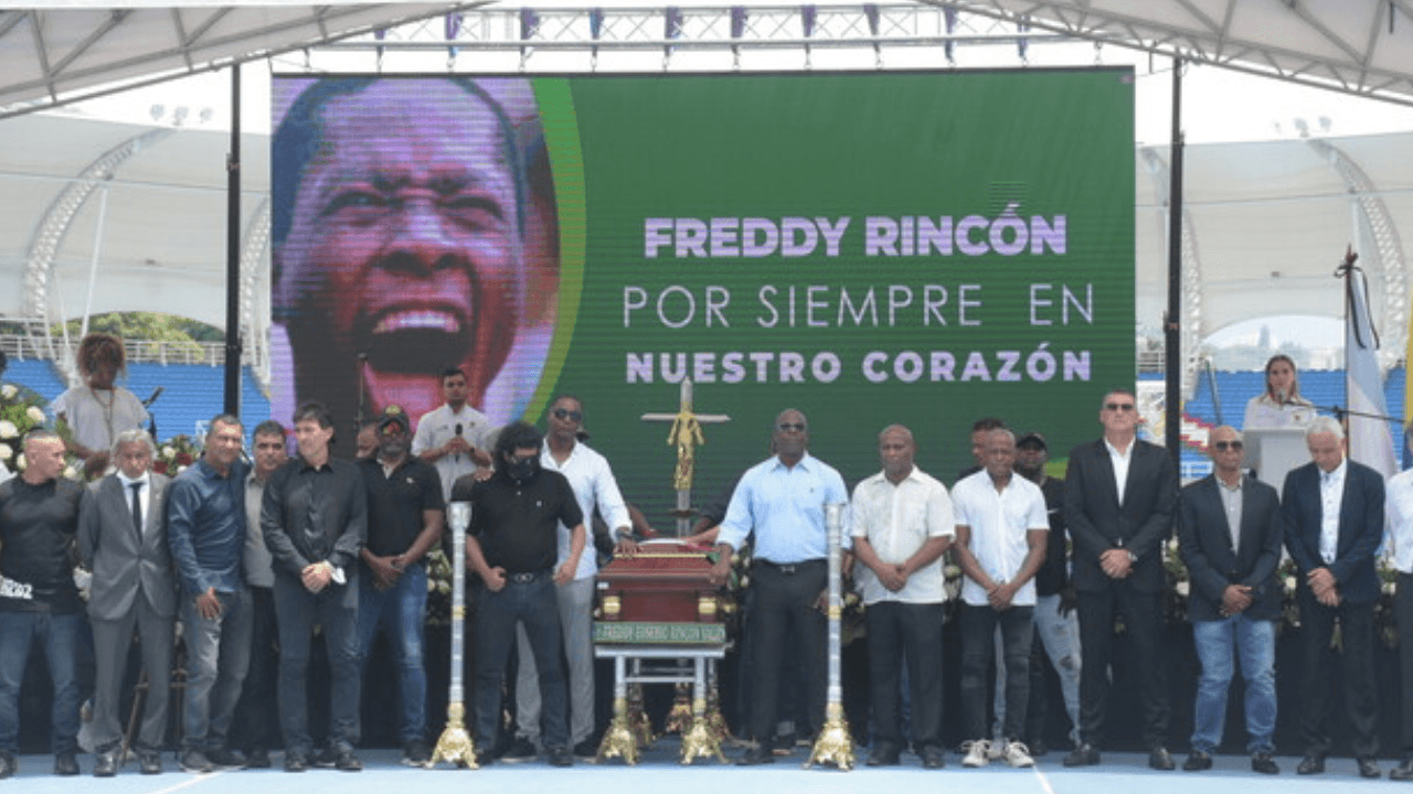 segundo_homenaje_al_exfutbolista_freddy_rincon_en_el_estadio_pascual_guerrero.png
