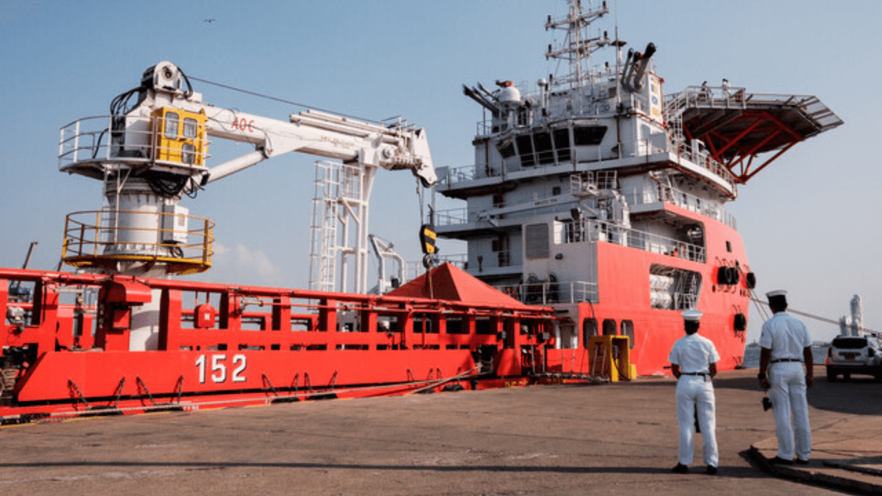 la_armada_nacional_recorre_la_zona_marirtima_en_la_que_se_encuentra_el_galeon_san_jose.png