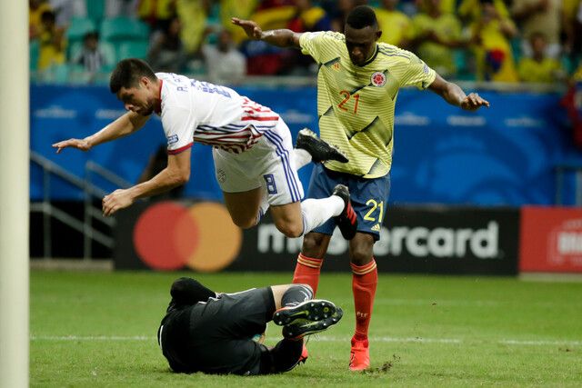 lucumi_con_la_seleccion_colombia_ante_paraguay_por_copa_america.jpg