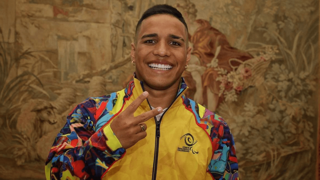 carlos_daniel_serrano_abanderado_de_colombia_en_los_juegos_paralimpicos_de_paris_2024.png