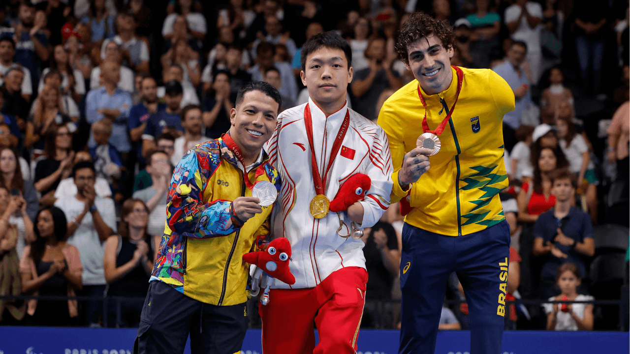 nelson_crispin_en_el_podio_de_los_juegos_paralimpicos_de_paris_2024.png