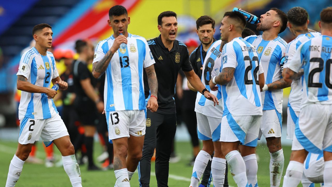 seleccion_argentina_en_el_tiempo_de_hidratacion.jpg