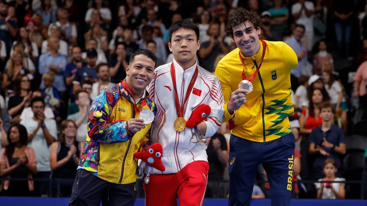 podio_nelson_crispin_en_los_juegos_paralimpicos_de_paris_2024.jpg