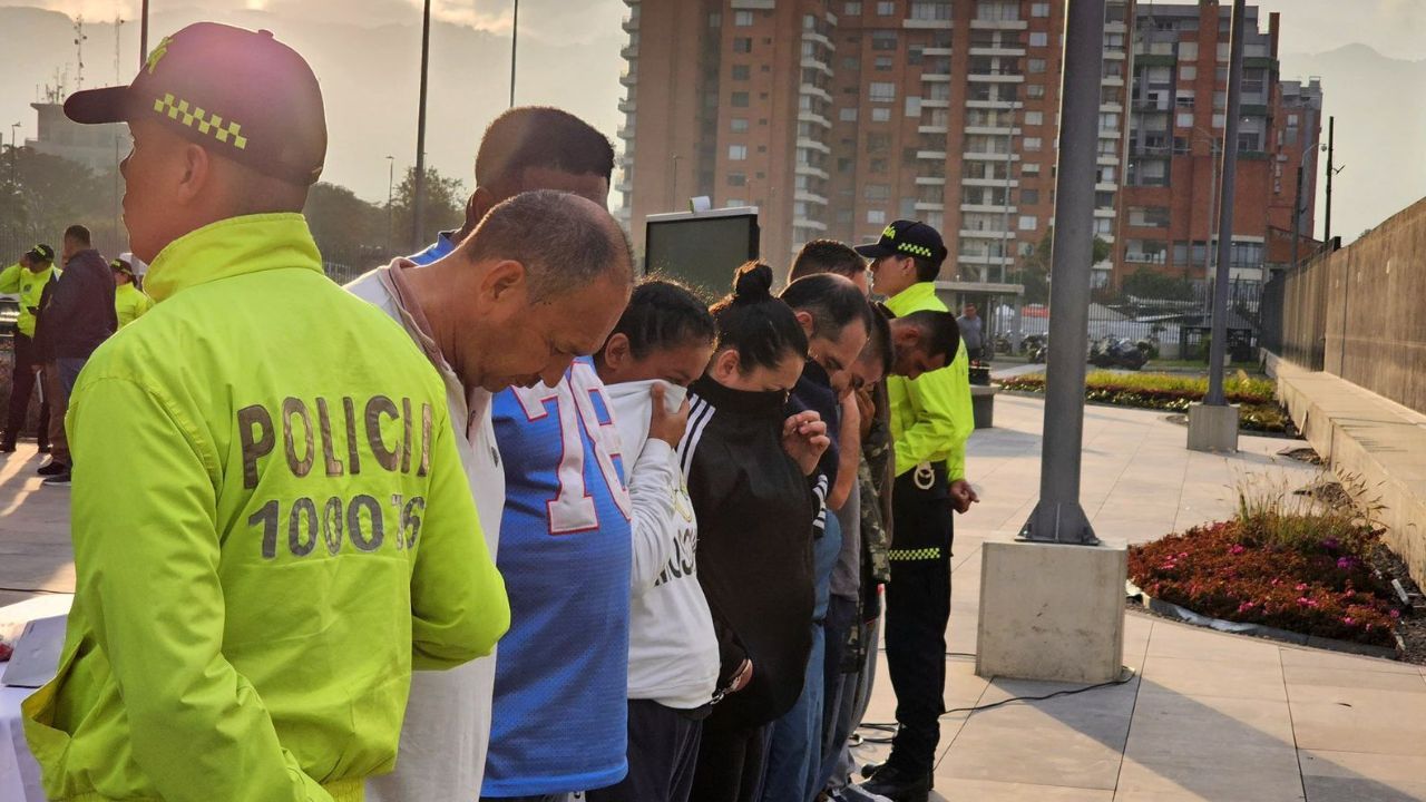 allanamiento_y_registro_de_los_santas.jpg