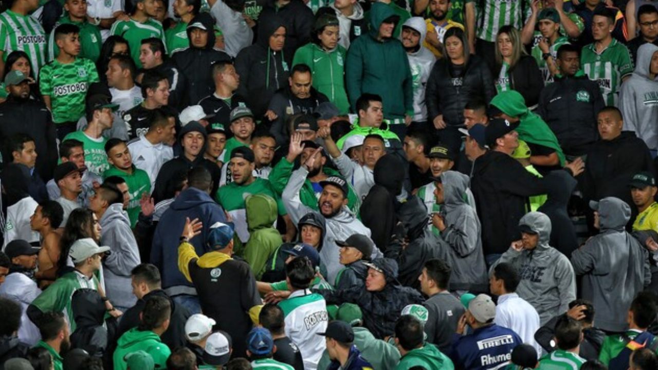 pelea_hinchas_de_nacional.jpg