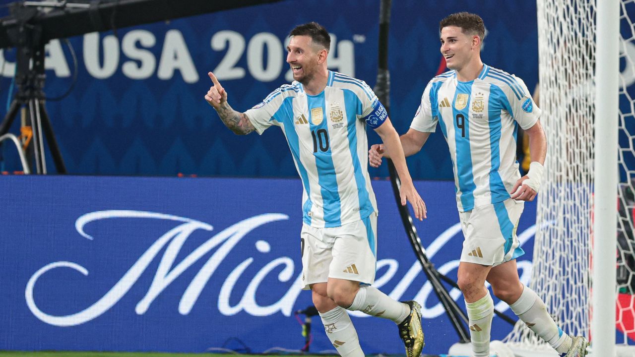 messi_junto_a_julian_alvarez_en_la_copa_america_2024_1.jpg