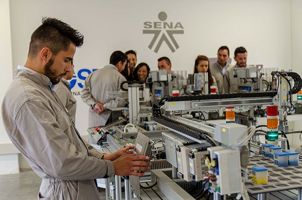 fueron-327-mil-los-colombianos-inscritos-para-formacion-titulada-en-el-sena.jpg