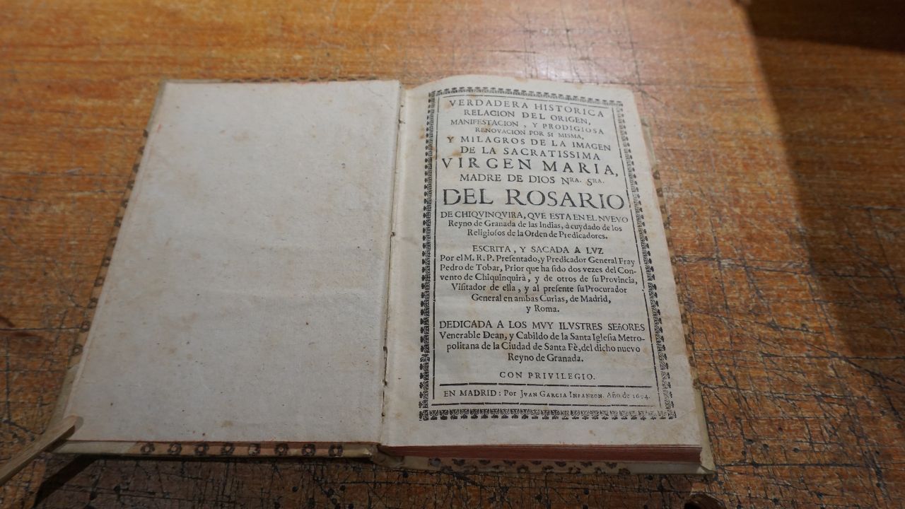 libro_virgen.jpg