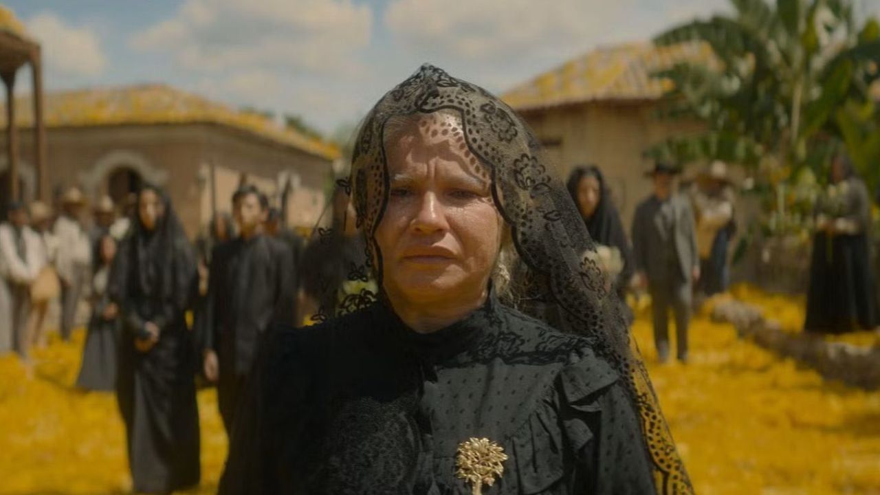 marleyda_soto_interpreta_a_ursula_iguaran_de_adulta.jpg