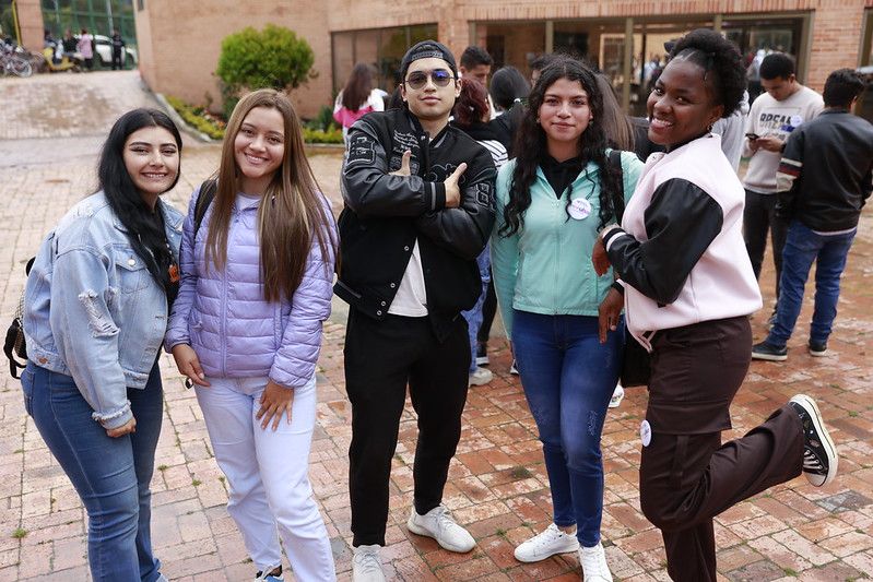 jovevesenaccion.jpg