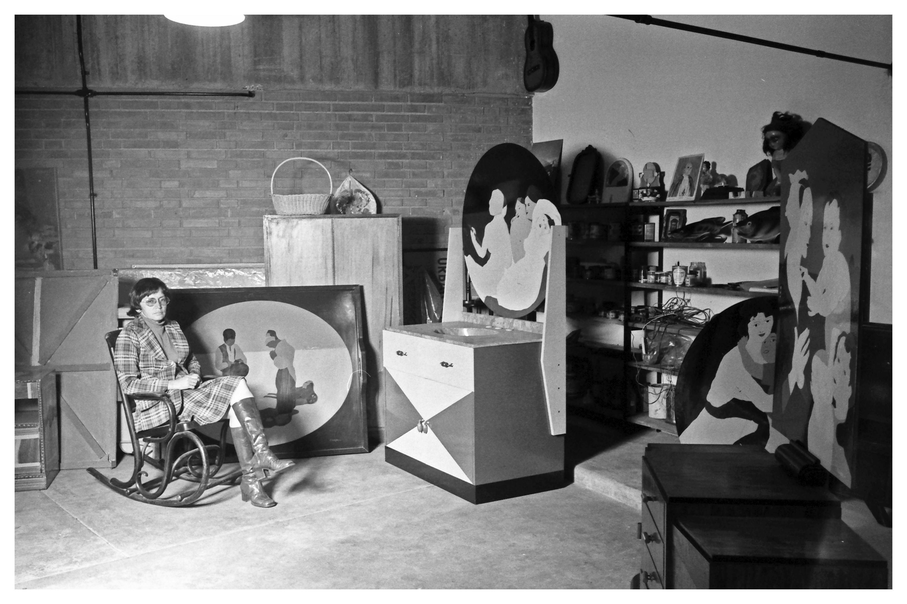 retrato_de_beatriz_gonzalez_en_su_taller._fotografia_de_hernan_diaz.jpg