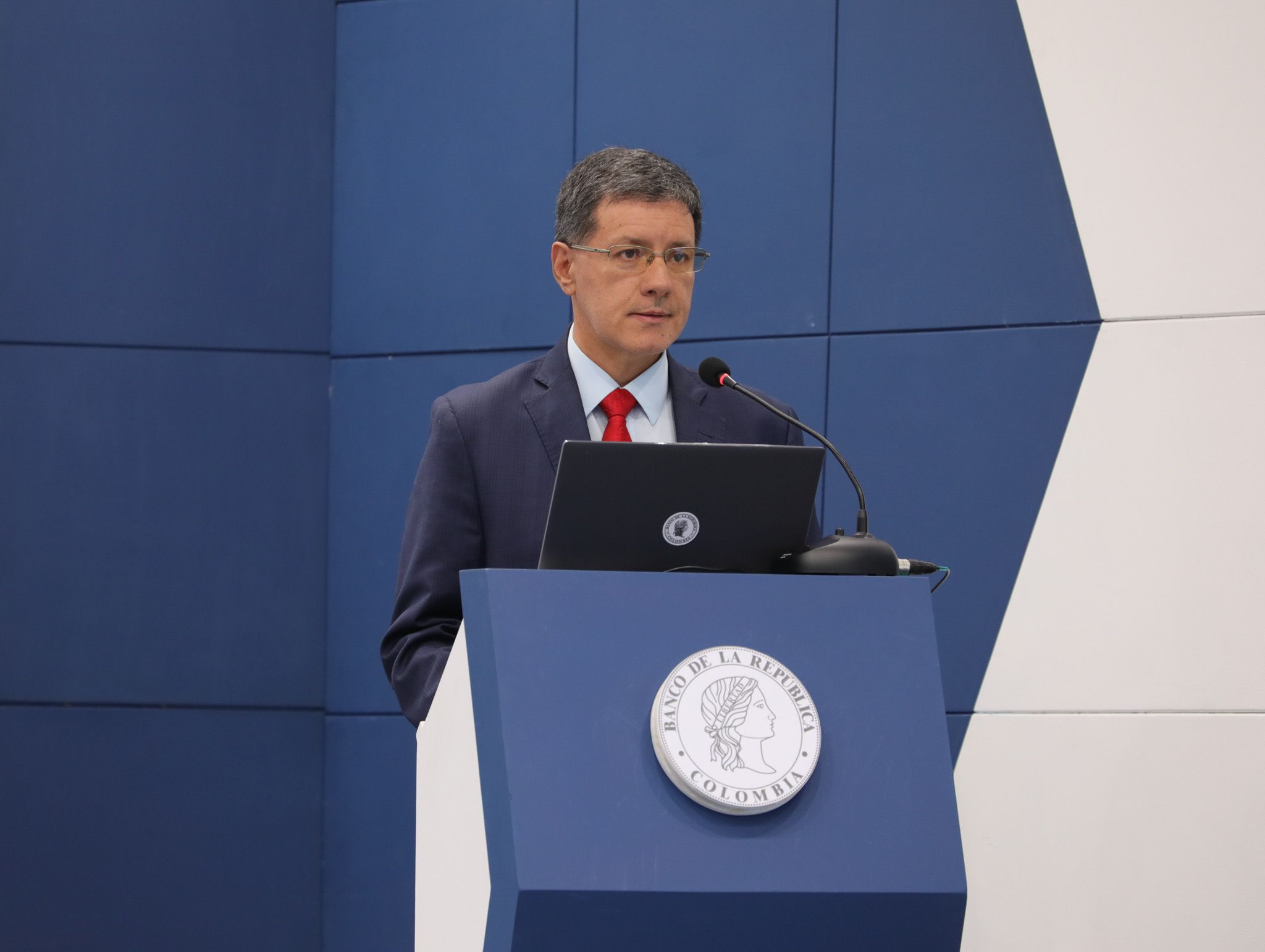 hernando_vargas_gerente_tecnico_banco_de_la_republica_0.jpg