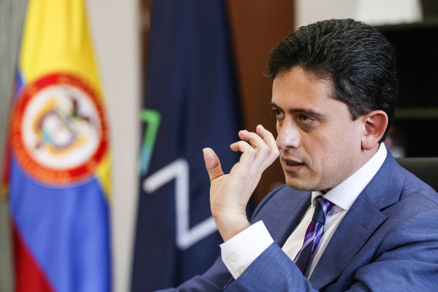 luis_carlos_reyes_direccion_dian.jpg