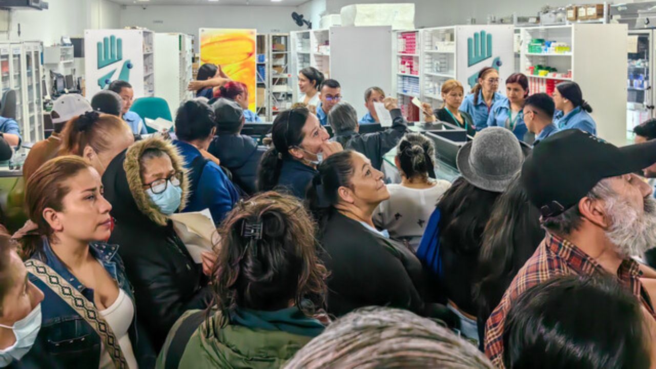 filas_de_medicamentos_0.jpg