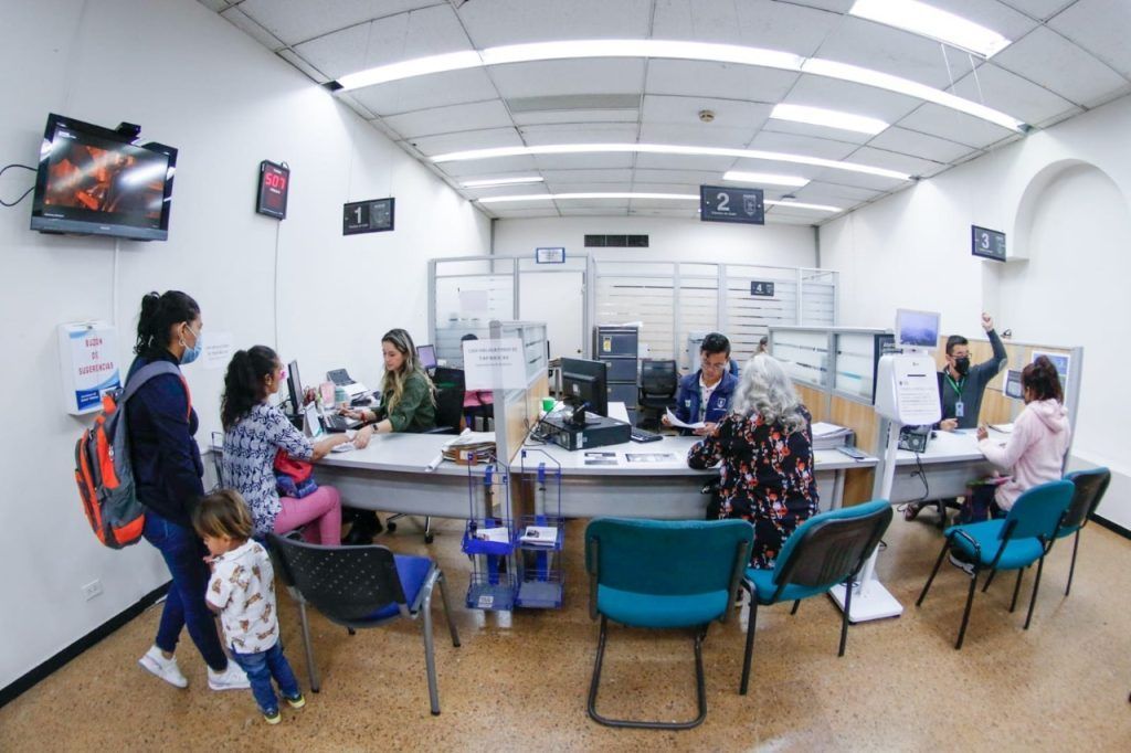 4_conozca-el-servicio-de-atencion-a-la-comunidad-sac-la-oficina-de-la-alcaldia-de-manizales-para-gestionar-tramites-en-salud.-2-1024x682_0.jpeg