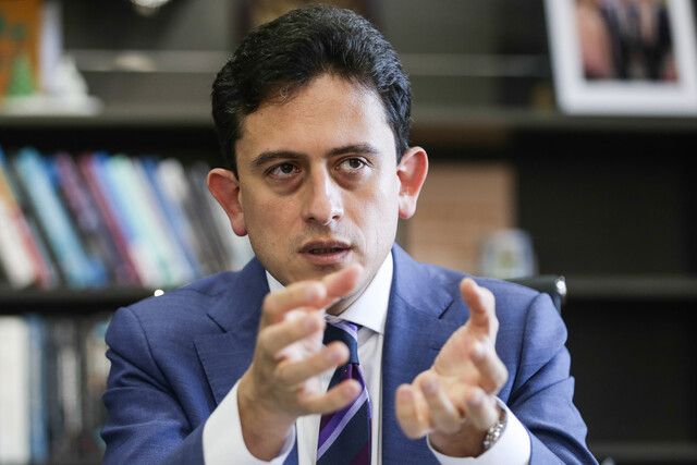 ministro_de_comercio_luis_carlos_reyes_renuncia_a_su_cargo.jpg