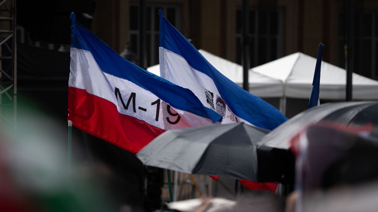 banderas_m19.jpg