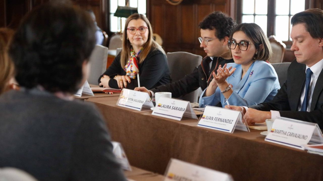 encuentro_entre_gobierno_nacional_y_gremios_0.jpg