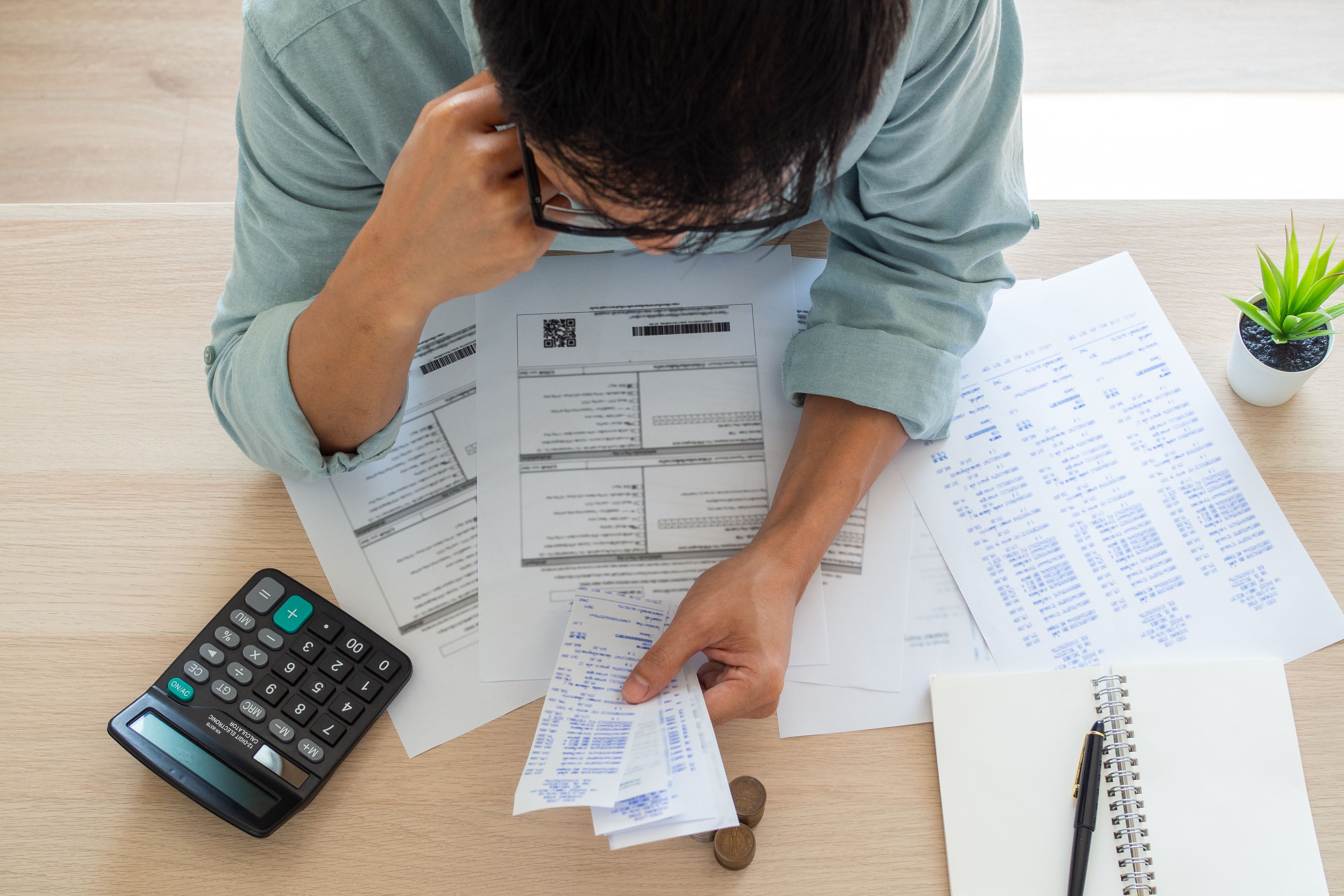 empresario-con-inquietudes-financieras.jpg
