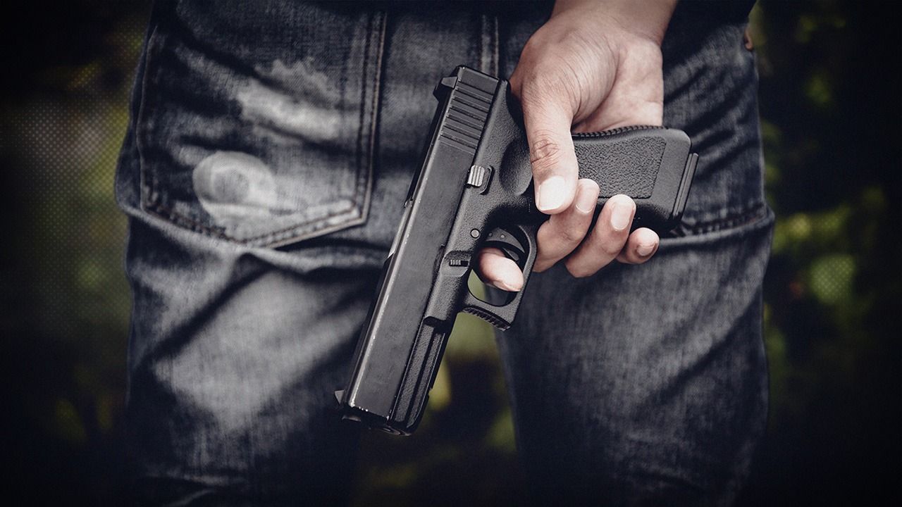 photologuephotos2025-06pistolajpeg