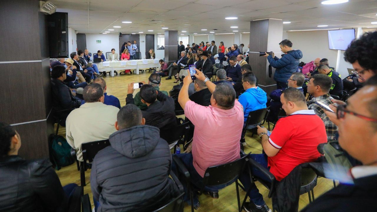 dialogo_en_paro_arroceros.jpg
