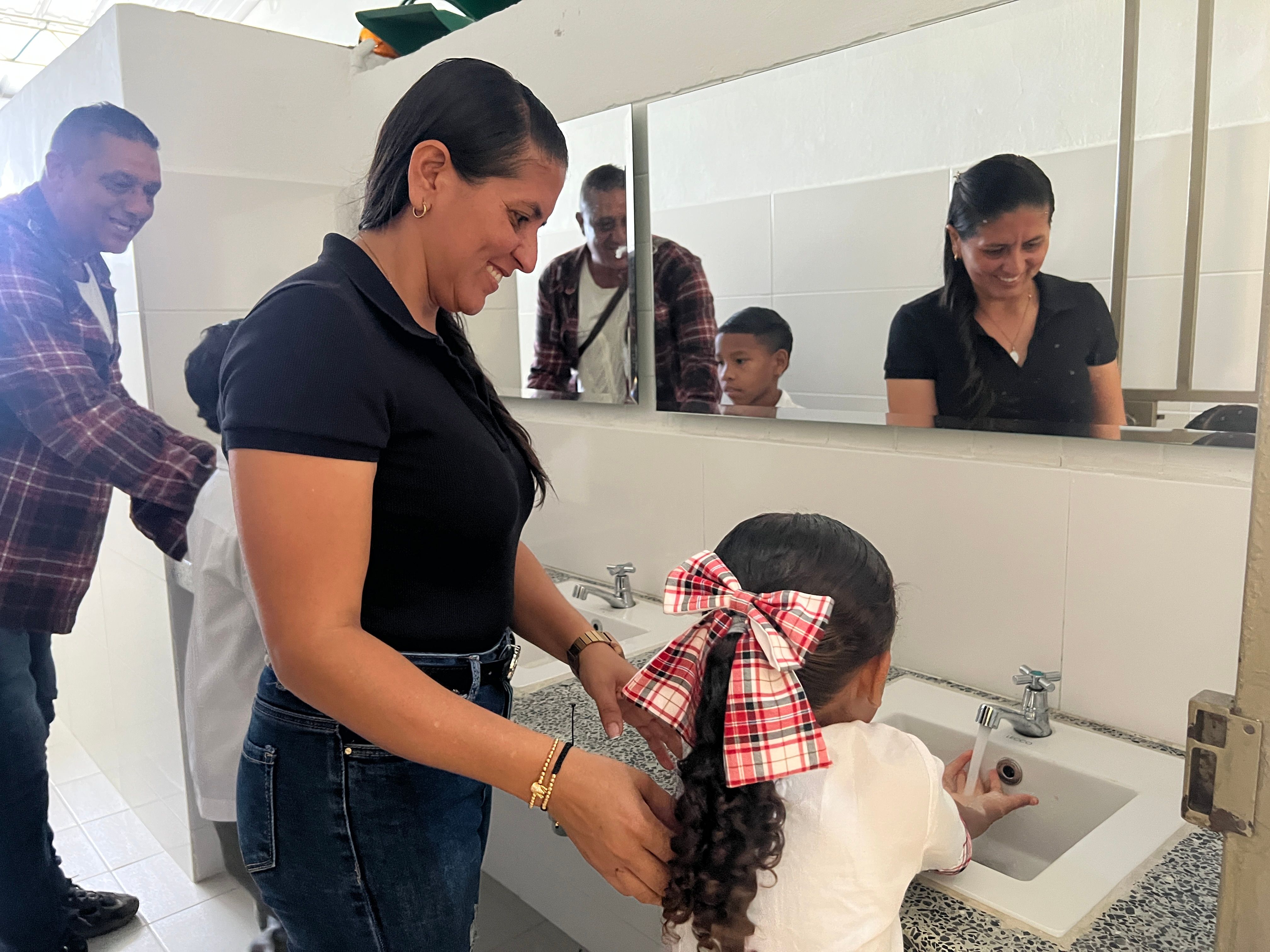 adecuacion_de_unidades_sanitarias_en_la_i.e._marmato_sede_maximiliano_grillo.jpg