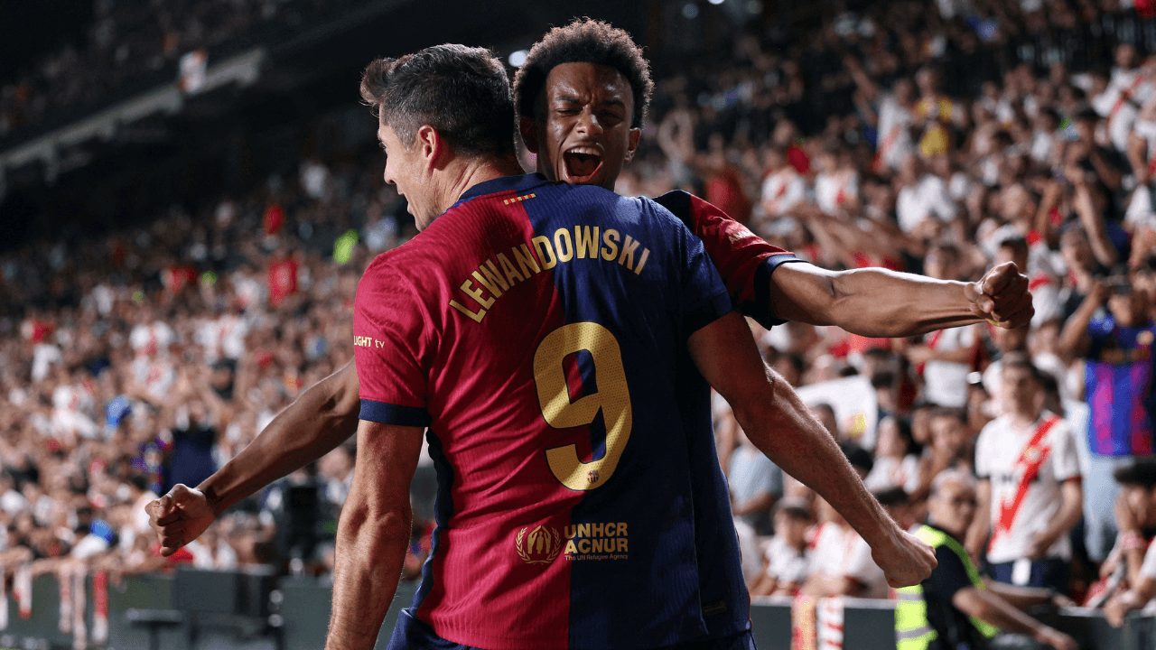lewandoski_celebra_un_gol_con_el_barcelona_fc_2.png