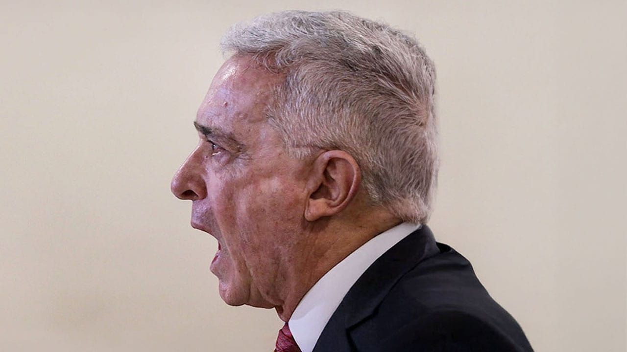 uribe_4.jpg