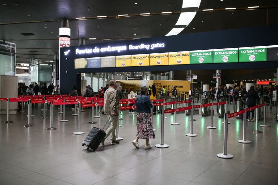 sala de Migración en el Aeropuerto Internacional el Dorado