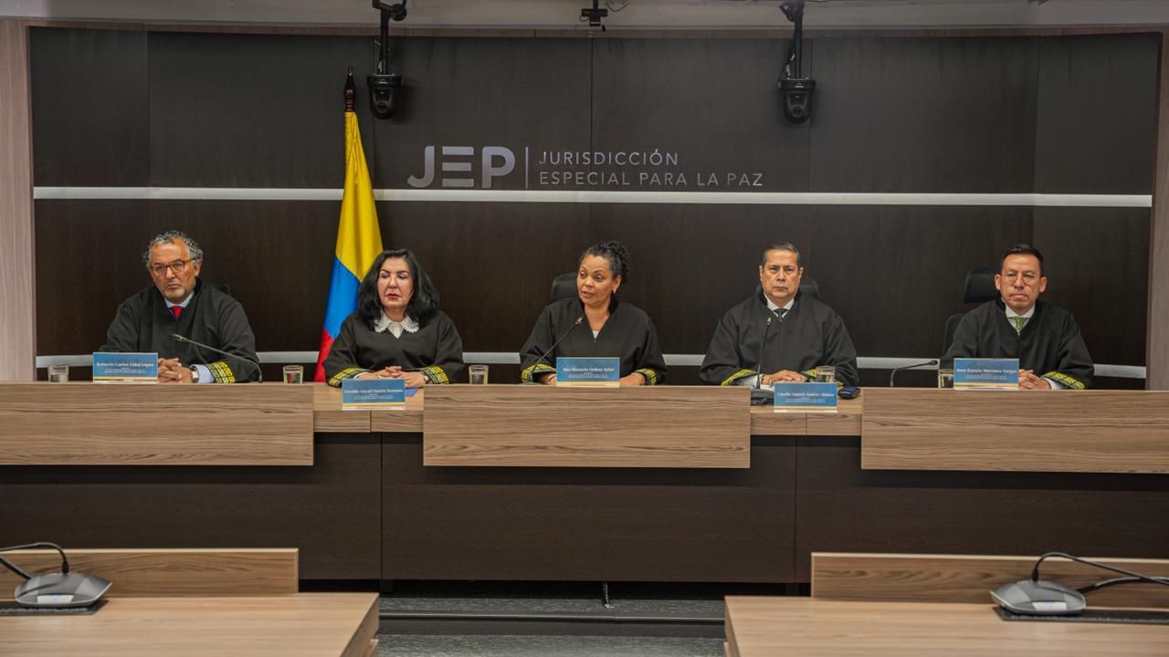 Magistrados de la JEP en sentencia