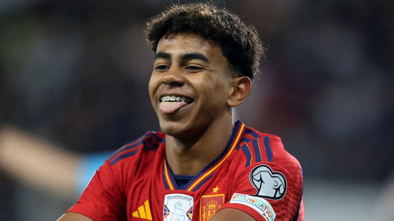 Lamine Yamal, futbolista español