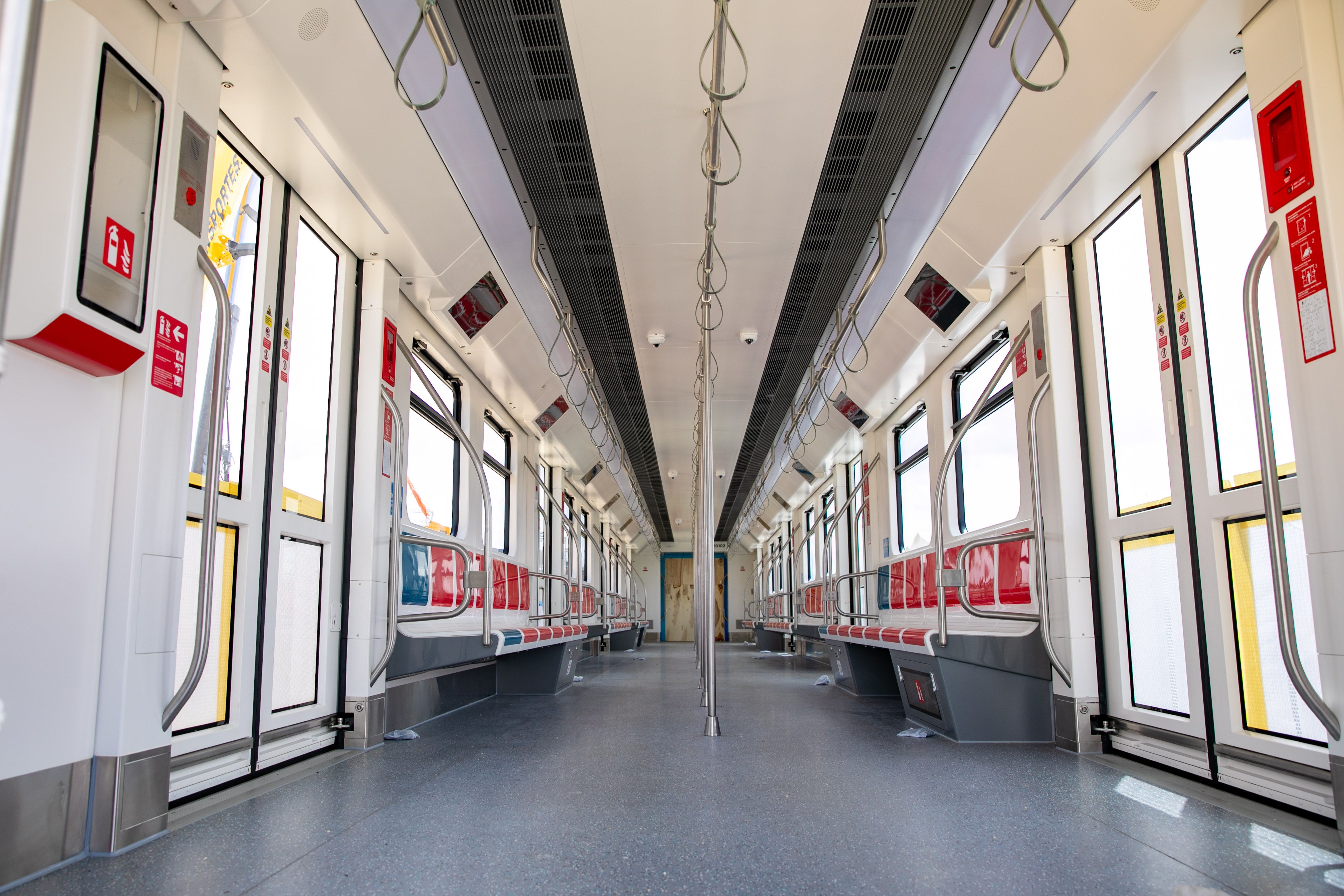 Metro de Bogotáaa comercial aaaa