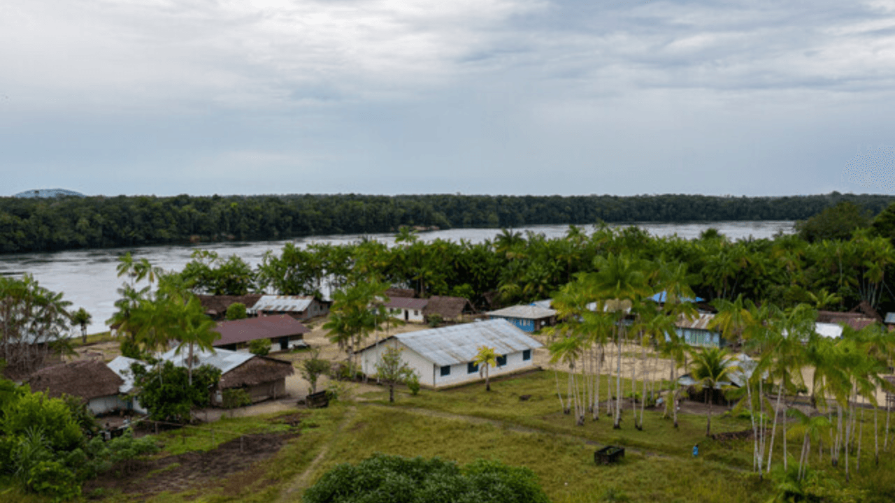 El resguardo indígena Bajo río Guainia y Río Negro