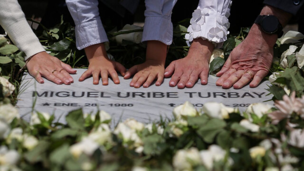 Honras fúnebres de Miguel Uribe Turbay