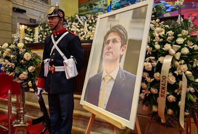 Cámara ardiente del senador Miguel Uribe Turbay