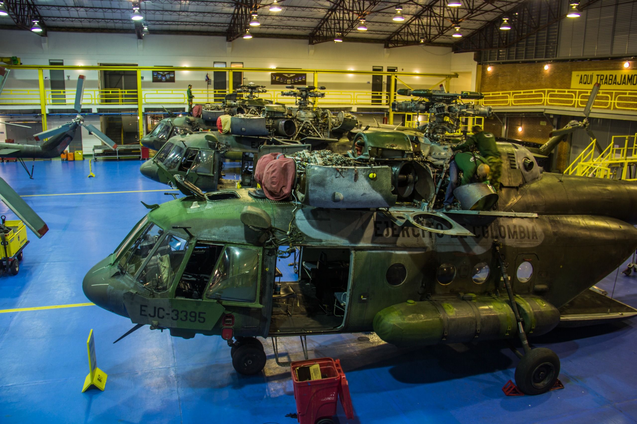 helicóptero MI