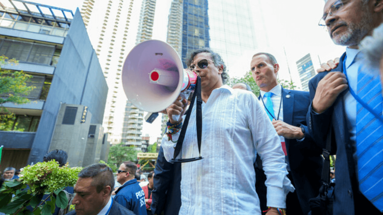 Petro protestando en Nueva York