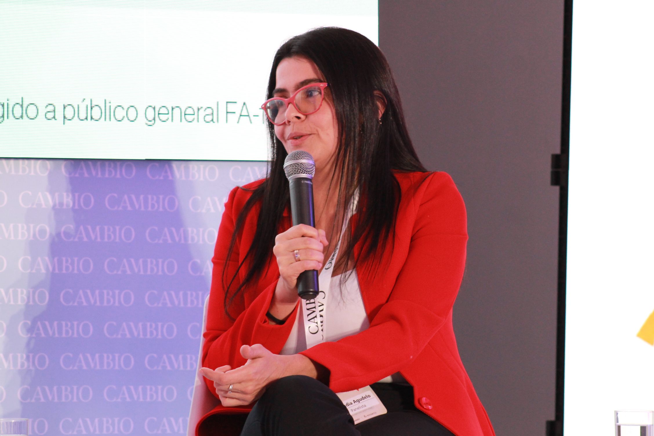 Claudia Agudelo, médica internista y hematóloga y miembro de la Asociación Colombiana de Hematología y Oncología (ACHO)