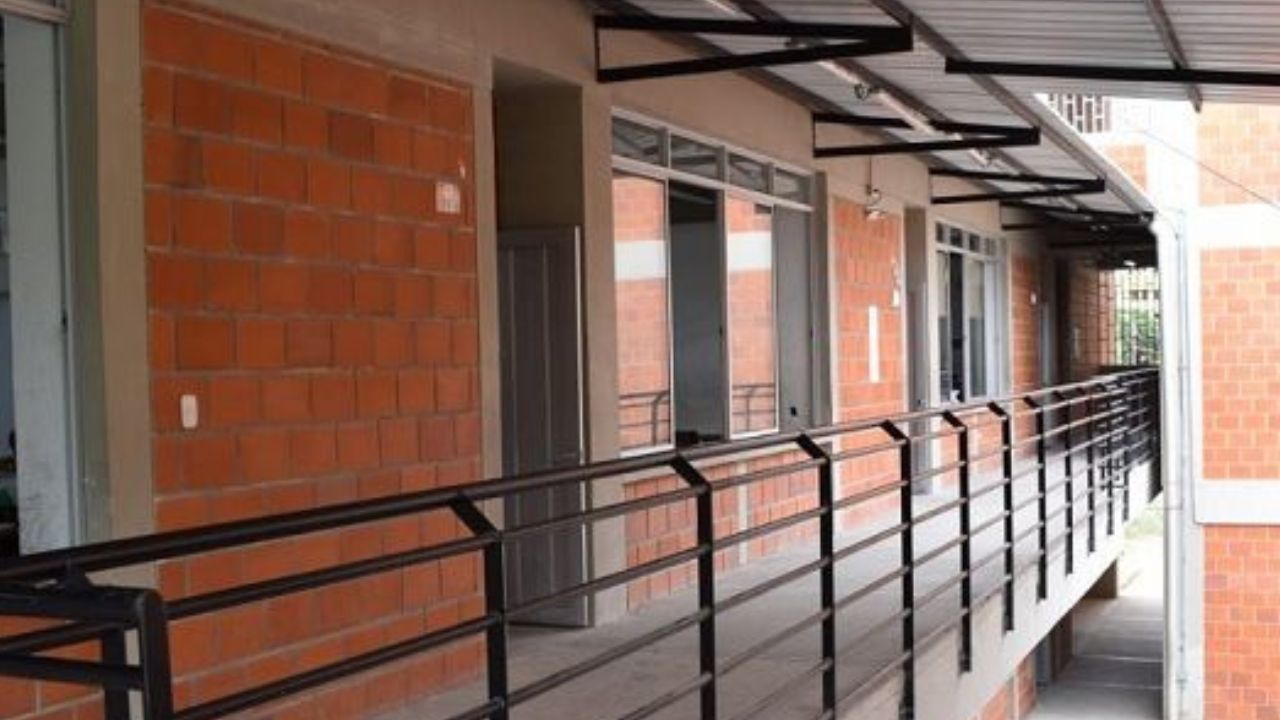 Contraloría general proyecto colegio Neiva