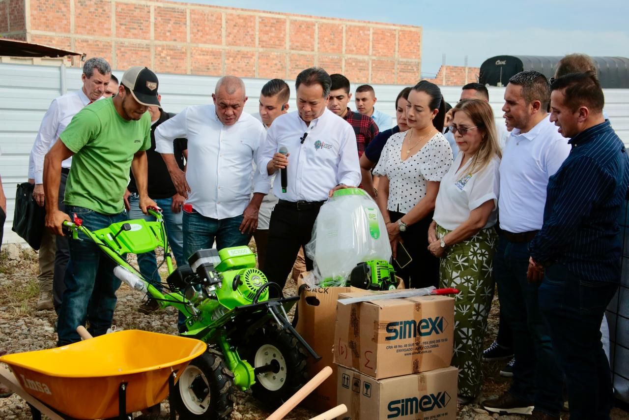 Con una inversión cercana a $15.000 millones, la Secretaría ejecutará proyectos en 27 municipios, beneficiando directamente a 706 familias productoras.
