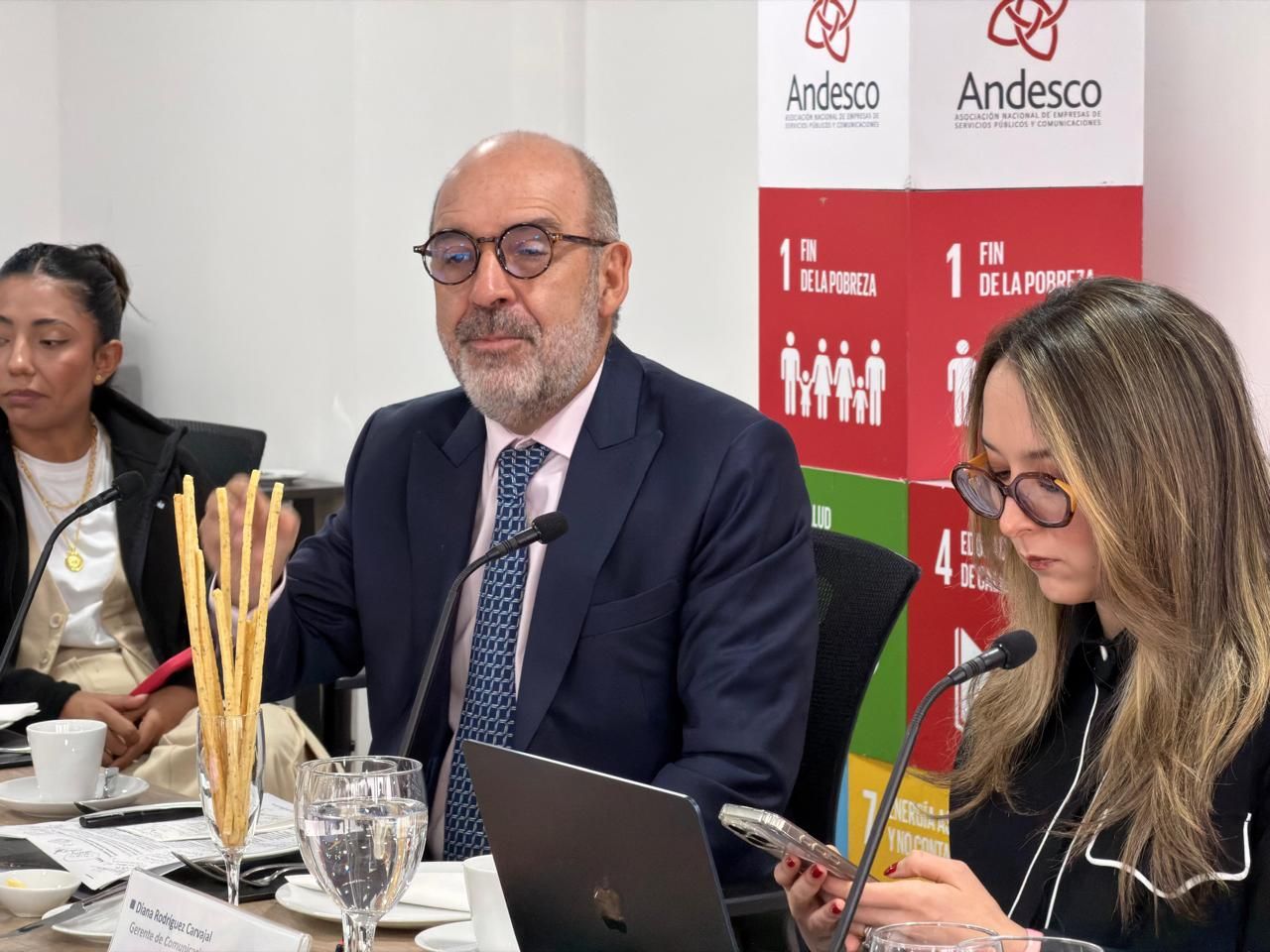 Camilo Sánchez, presidente de Andesco. Rueda de prensa
