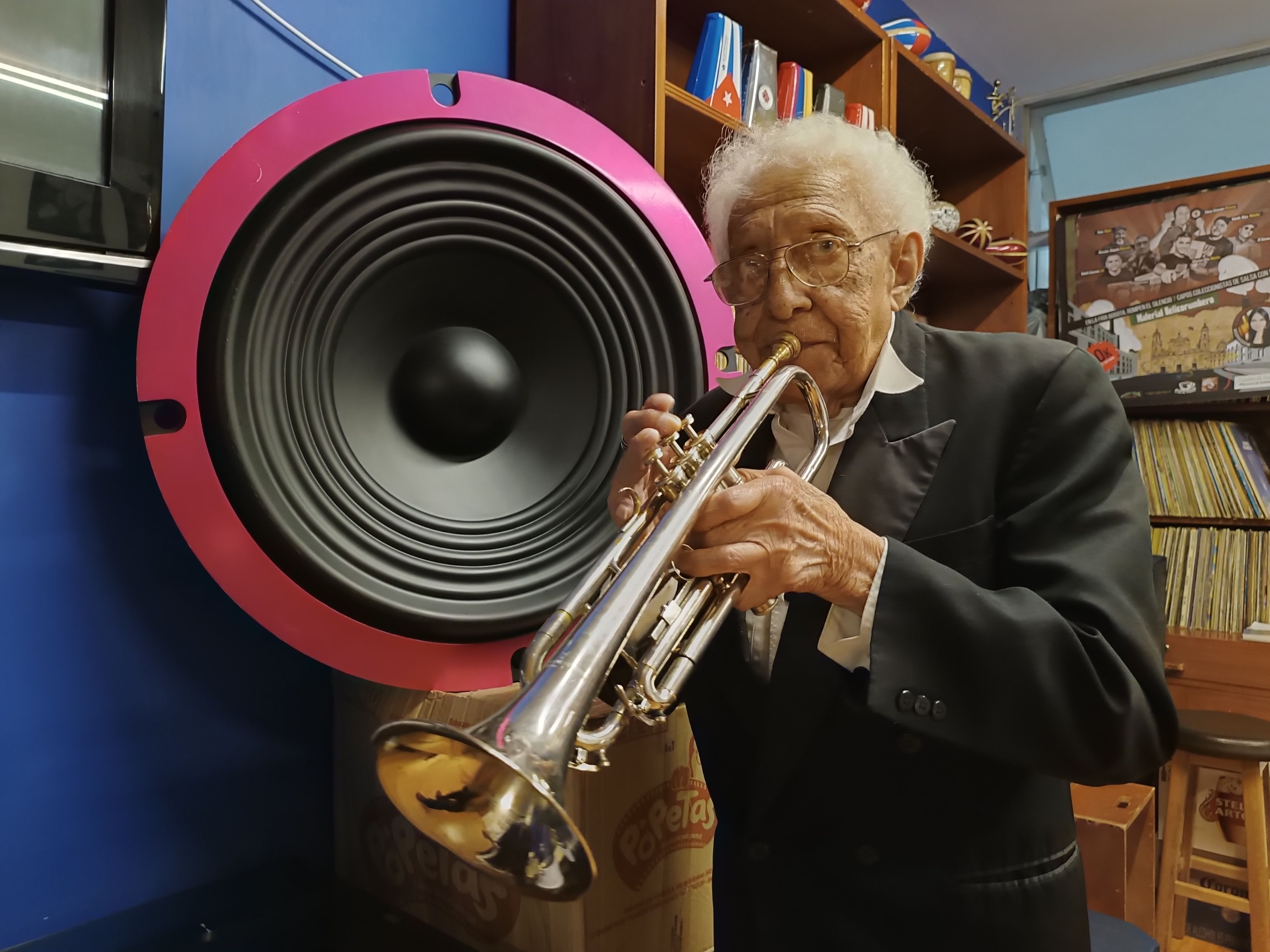 Adolfo Castro y su trompeta