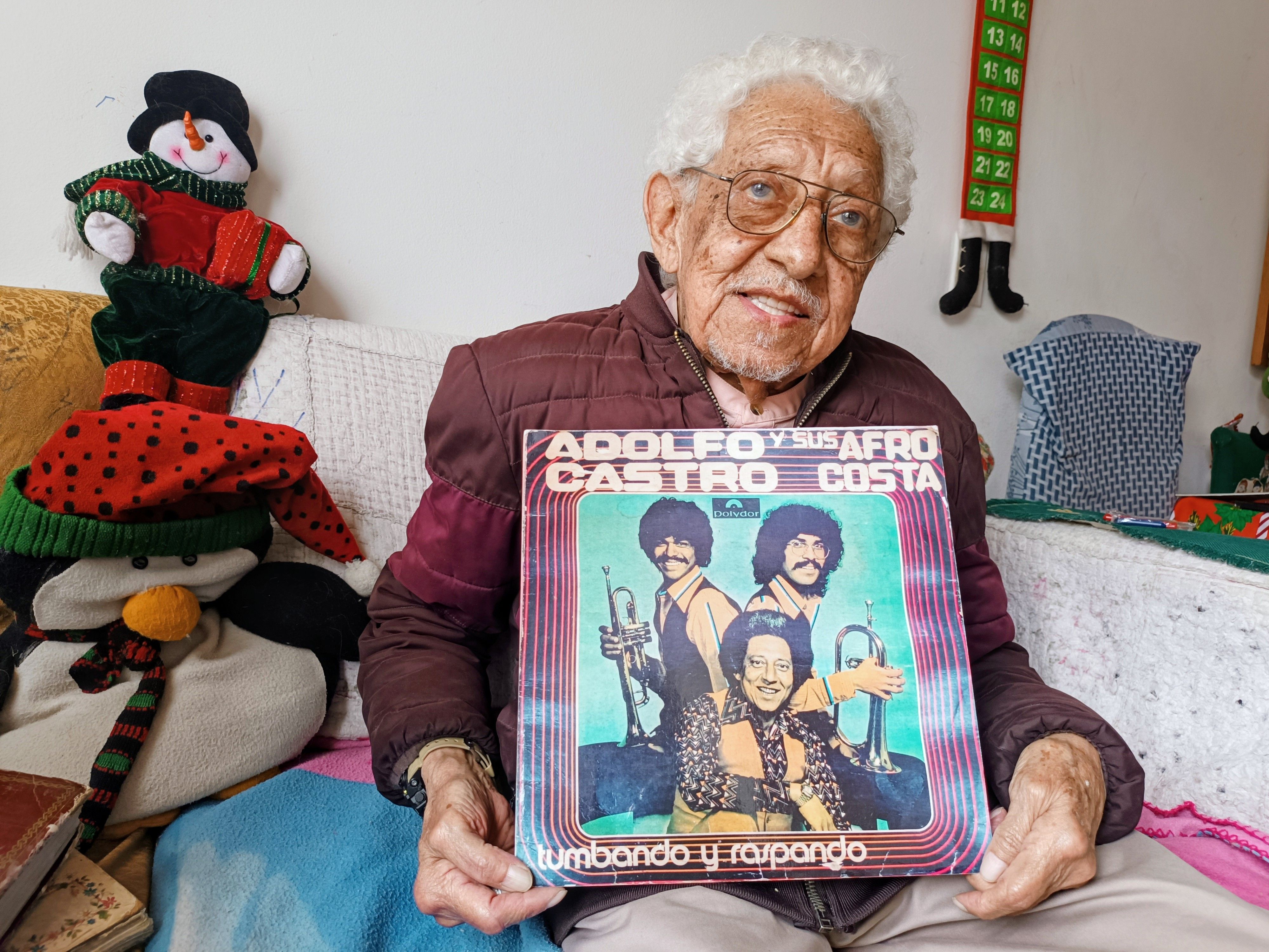 Adolfo Castro y su LP