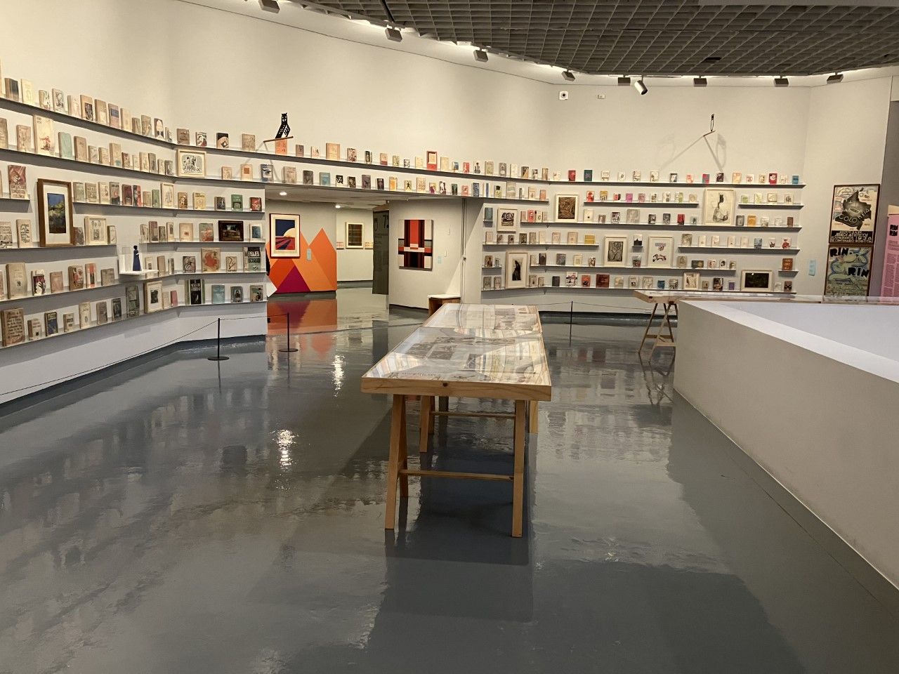 exposicion_tipo_lito_calavera._historias_del_diseno_grafico_en_colombia_en_el_siglo_xx_2.jpg