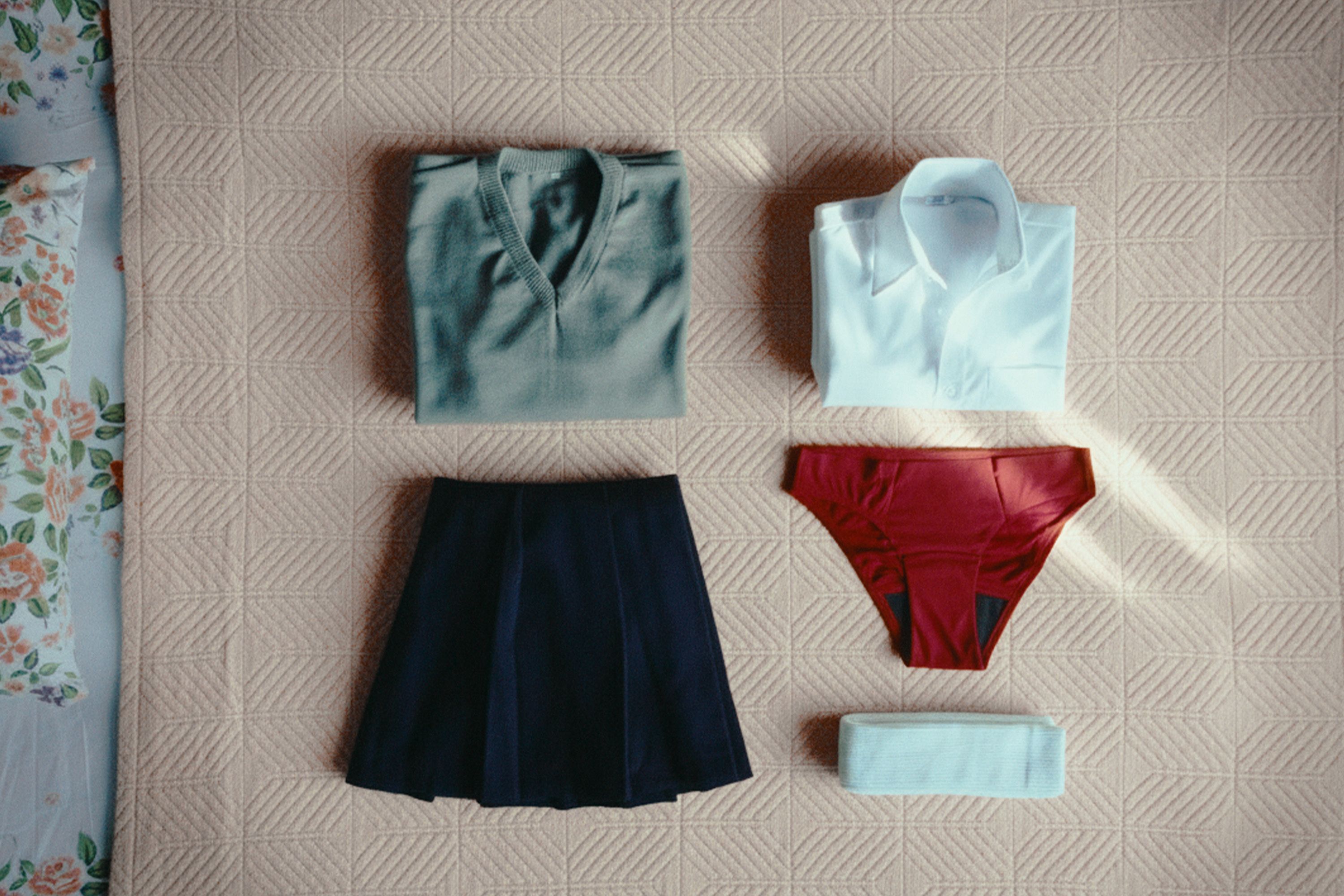Uniforme escolar con ropa interior menstrual. Créditos: Somos Martina