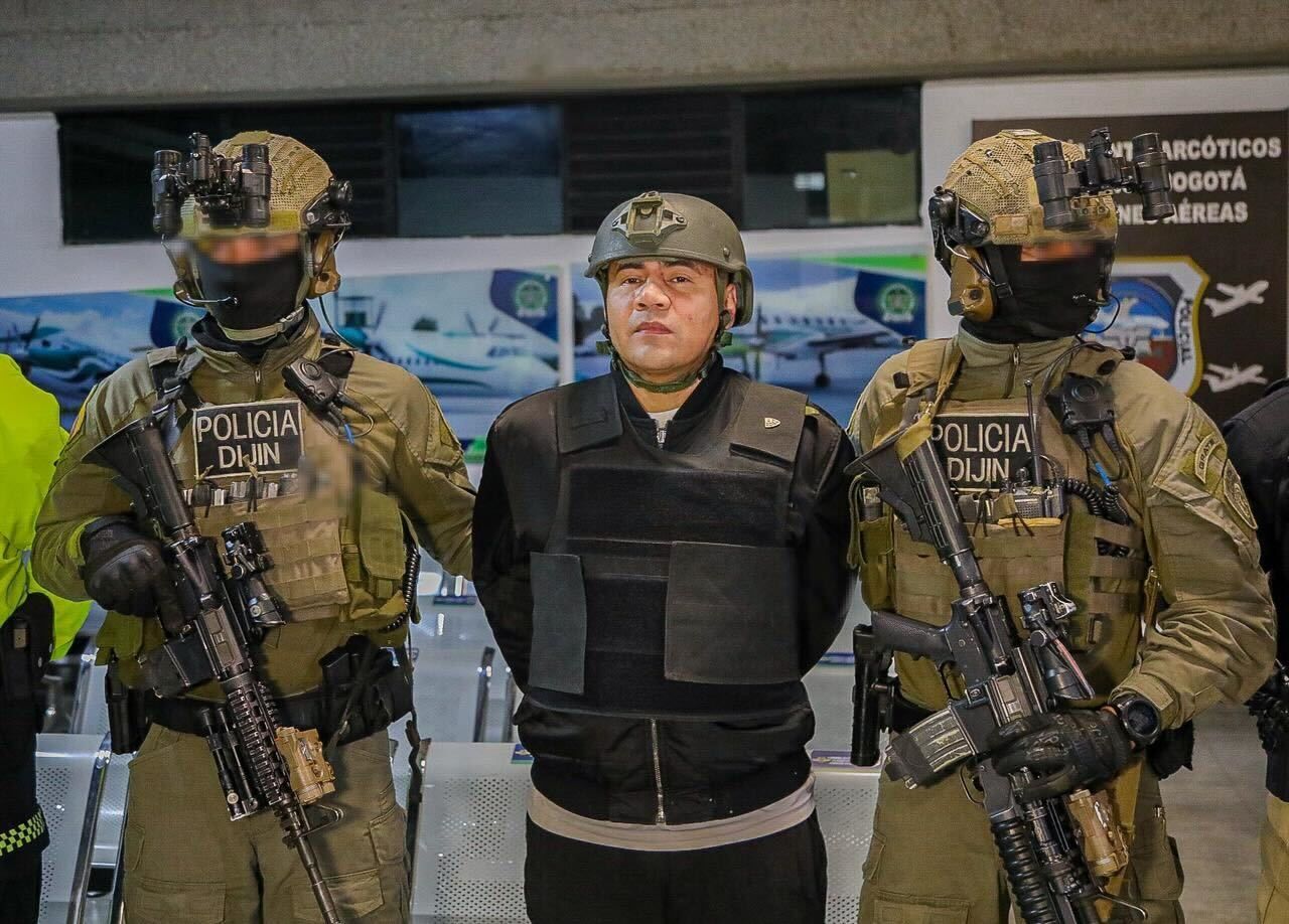 La Policía activó un operativo especial para llevar a alias Pipe Tuluá desde Los Mártires hasta El Dorado.