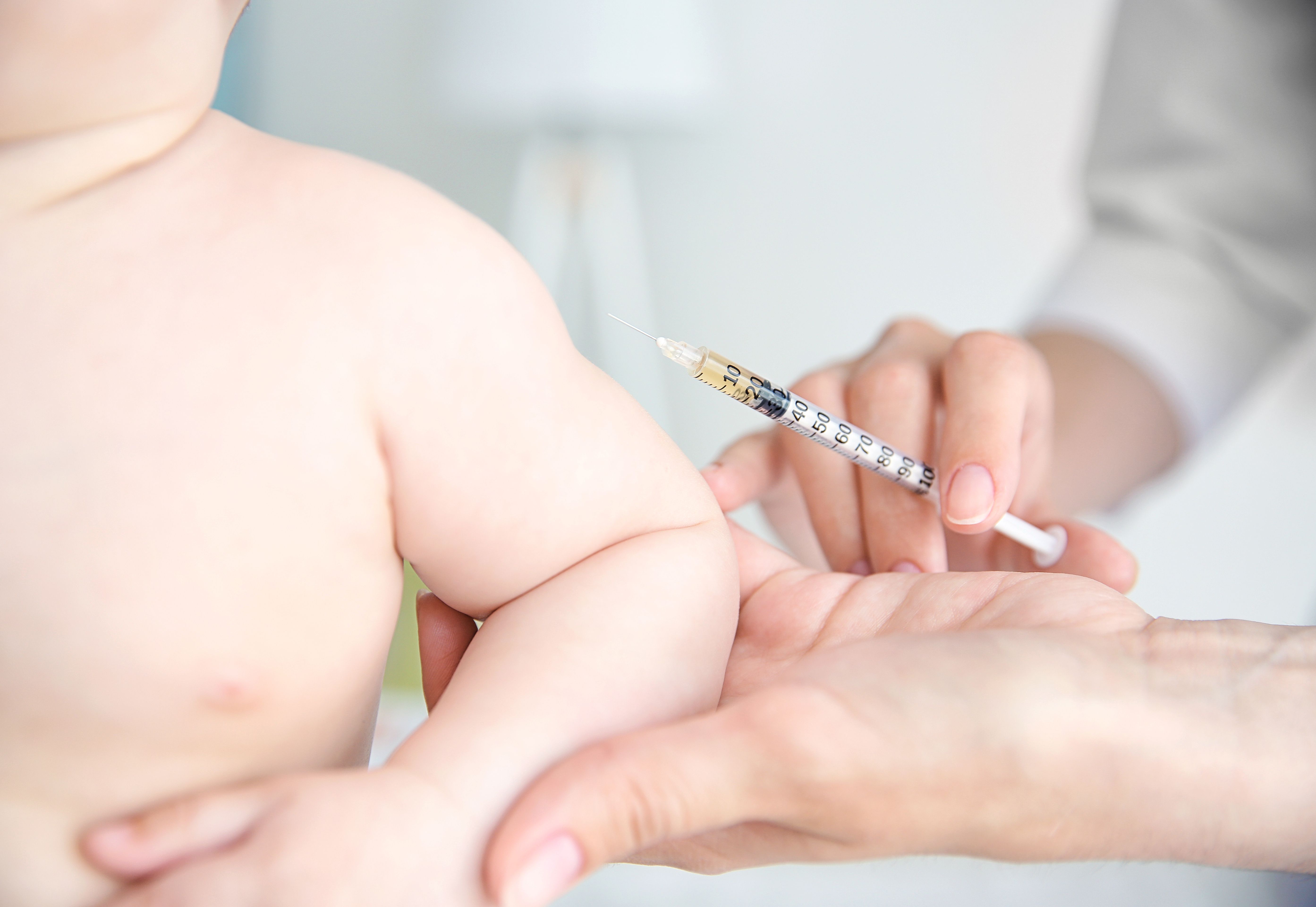 El nirsevimab contiene anticuerpos que brindan protección inmediata al recién nacido. Créditos: Freepik