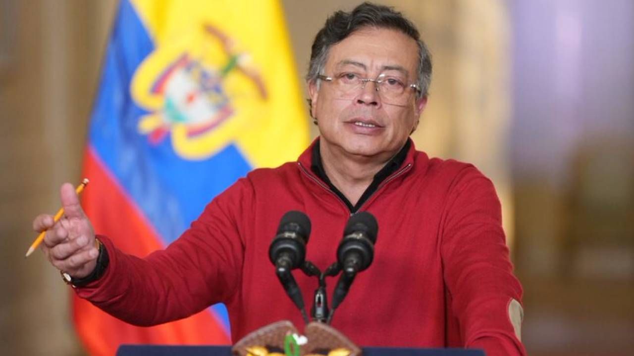 Petro 20238239823
