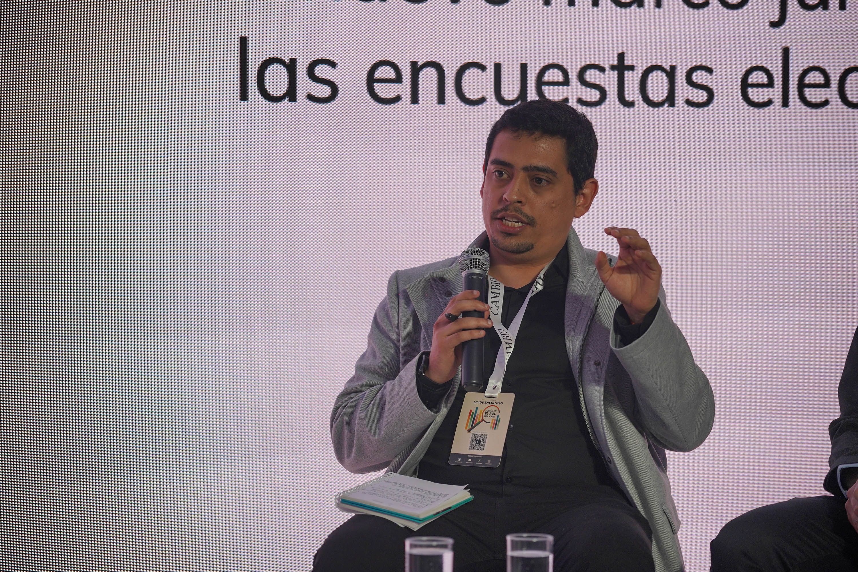 Cristian Santa, miembro de la Comisión Técnica y de Vigilancia de Encuestas.