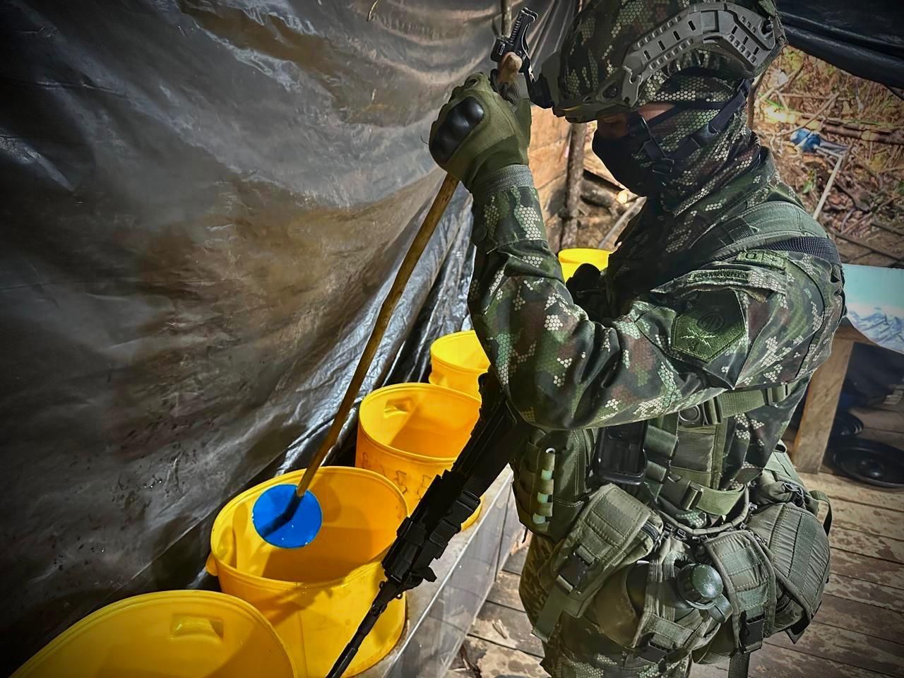 ejército laboratorio